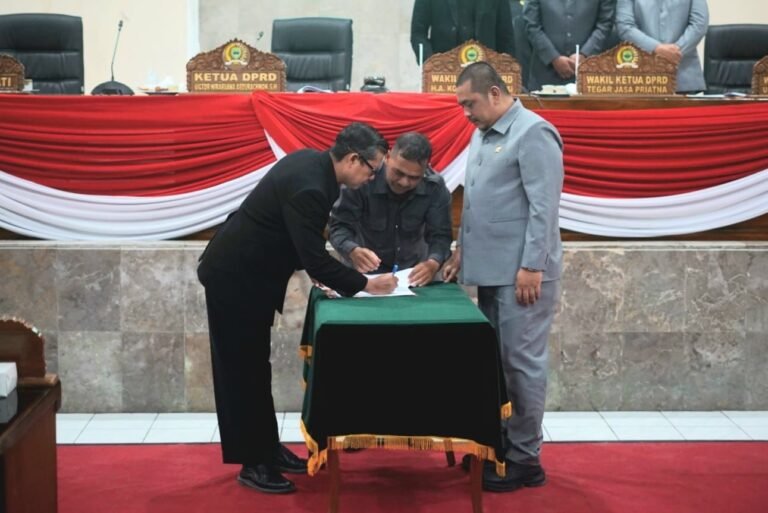 aae875b6-1b11-40af-a90a-0d2adb599b11